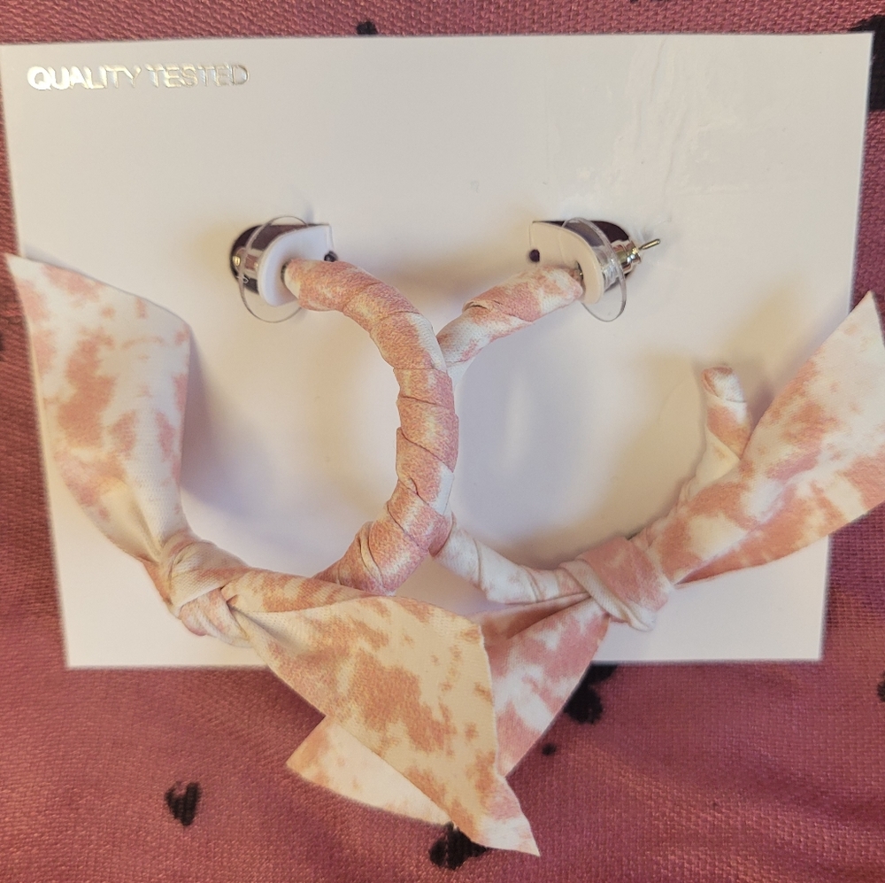 🔥NEW!🔥Hoop Earrings with Top Knot style!🔥